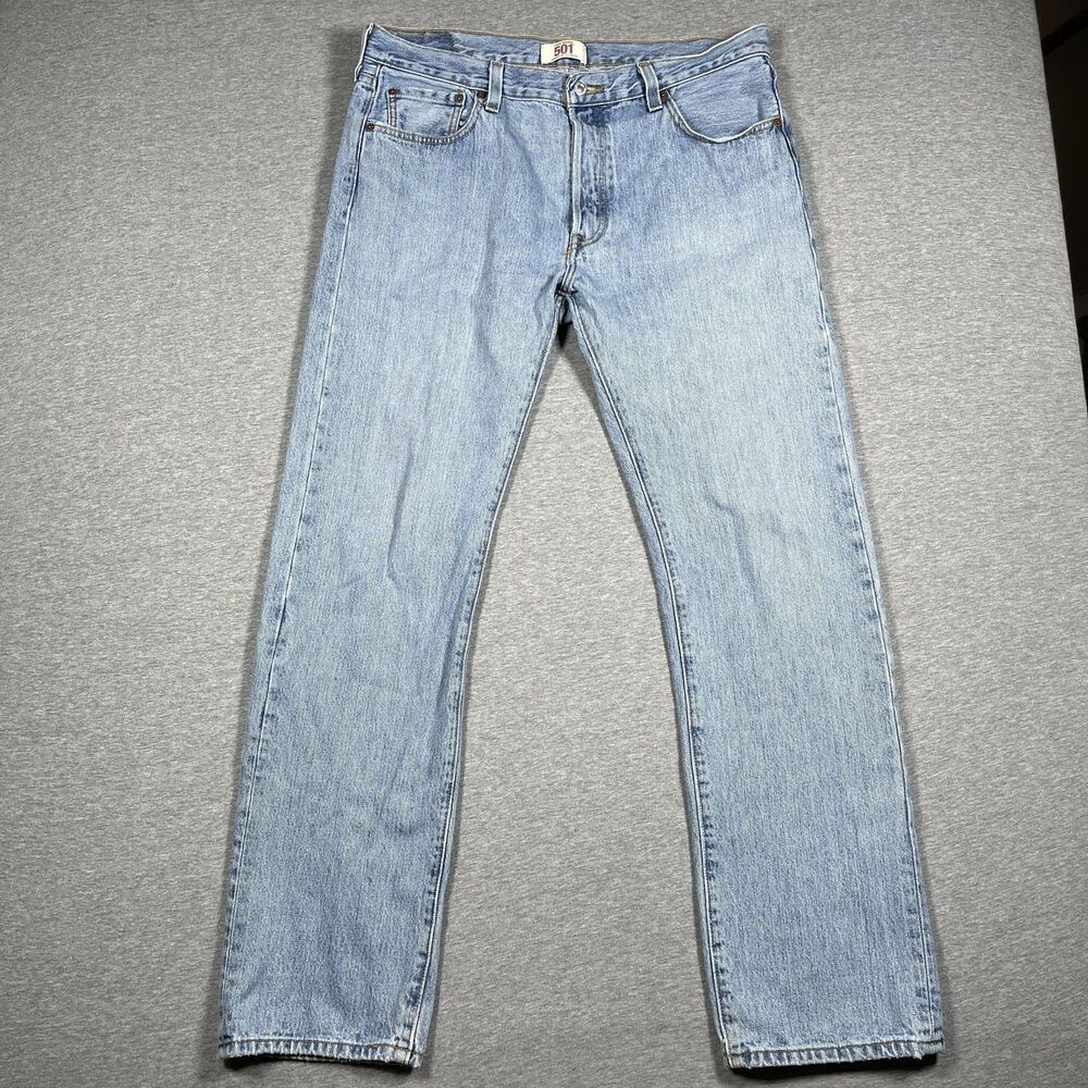 Levi's 501 Jeans Mens 36x31 Blue Light Wash Straight Button Fly Classic Fit